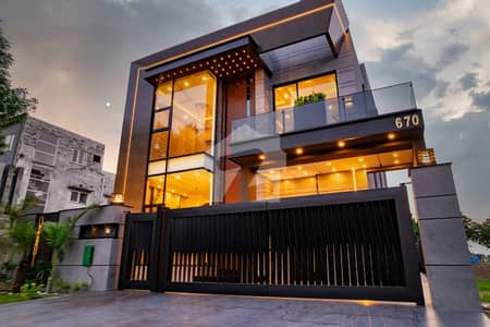 5 BEDS 10 MARLA BRAND NEW HOUSE FOR SALE LOCATED BAHRIA ORCHARD LAHORE