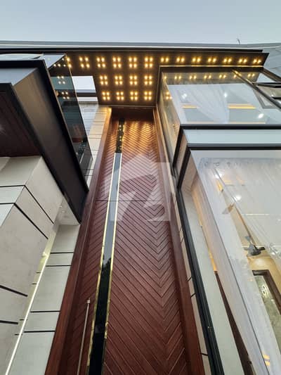 10 Marla Most Beautiful Luxury & Elegant House Available For Sale At Top Location Bahria Orchard Lahore 10 Marla Most Beautiful Luxury & Elegant House Available For Sale At Top Location Bahria Orchard Lahore