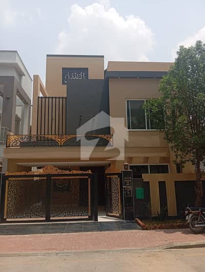 8 MARLA SOLID CONSTRUCTION HOUSE