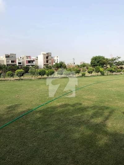 گلستان سوسائٹی فیز 1 سکیم 33 - سیکٹر 19-اے,سکیم 33,کراچی میں 18 مرلہ رہائشی پلاٹ 4.1 کروڑ میں برائے فروخت۔