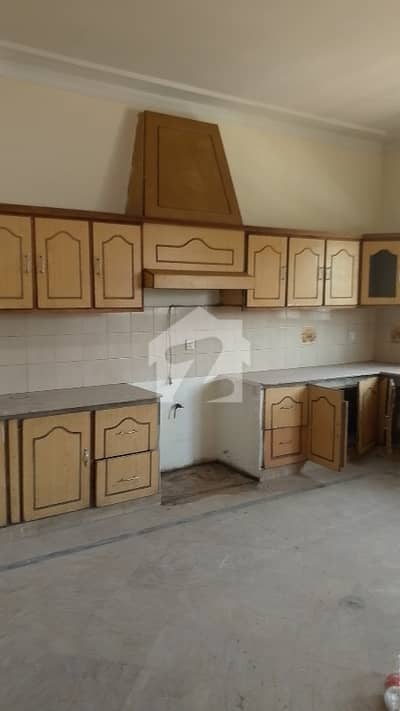 1 Kanal Upper Portion For Small Family