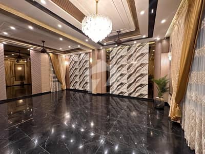 ویلینشیاء ہاؤسنگ سوسائٹی لاہور میں 6 کمروں کا 1 کنال مکان 9.45 کروڑ میں برائے فروخت۔ ویلینشیاء ہاؤسنگ سوسائٹی لاہور میں 6 کمروں کا 1 کنال مکان 9.45 کروڑ میں برائے فروخت۔