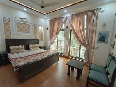 HOUSE FOR SALE IN ASKRI 10 EXCELLENT AND HOT LOCATION FACING PARK.