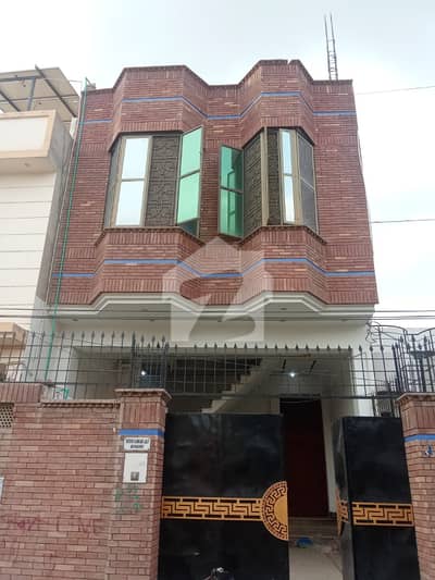 بہادر پور ملتان میں 5 کمروں کا 10 مرلہ مکان 50.0 ہزار میں کرایہ پر دستیاب ہے۔