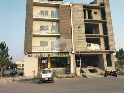 بحریہ گرینز۔ اوورسیز انکلیو - سیکٹر 6 بحریہ گرینز۔ اوورسیز انکلیو,بحریہ ٹاؤن فیز 8,بحریہ ٹاؤن راولپنڈی,راولپنڈی میں 10 مرلہ کمرشل پلاٹ 8.5 کروڑ میں برائے فروخت۔