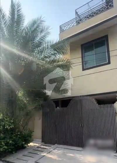 مرغزار آفیسرز کالونی لاہور میں 5 کمروں کا 10 مرلہ مکان 3.15 کروڑ میں برائے فروخت۔