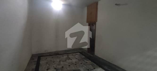 واہ ماڈل ٹاؤن - فیز 1 ماڈل ٹاؤن,واہ میں 3 کمروں کا 7 مرلہ مکان 1.25 کروڑ میں برائے فروخت۔