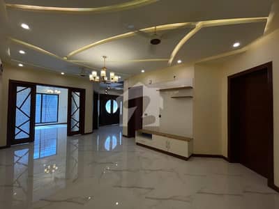 Bahria Town Phase 7 Prime Location 10 Marla House Up For Sale