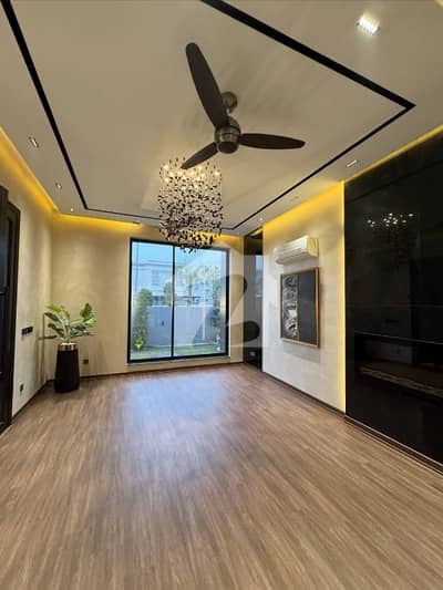 1 Kanal Like A Brand New Upper Portion For Rent In DHA Phase 8 - Separate Entrance