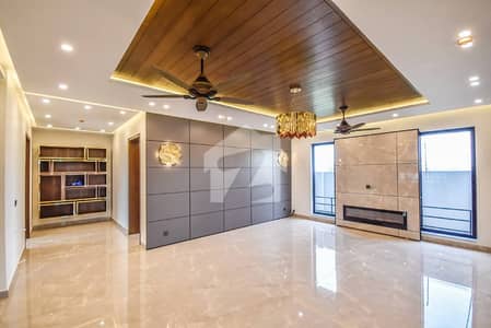 1 Kanal Slightly Used Full House For Rent in DHA Phase 8 Ex Park View With Full Basement