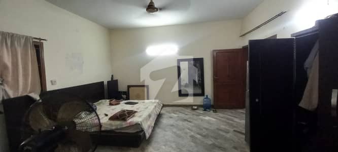 گلشنِ جمال گلشنِ اقبال ٹاؤن,کراچی میں 7 کمروں کا 1 کنال مکان 13.0 کروڑ میں برائے فروخت۔