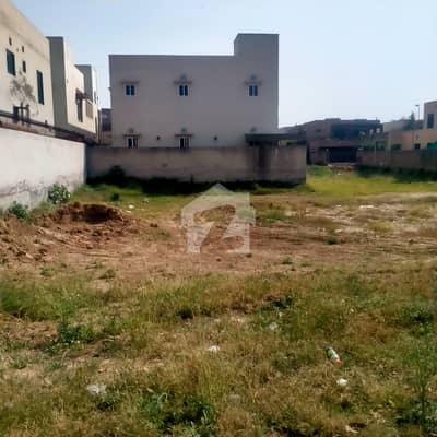 1 Kanal Plot For Sale In Imperial Block In Paragon City Lahore