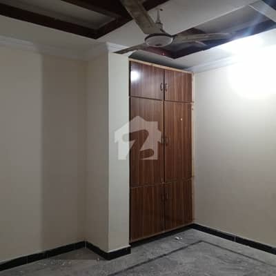 1 Bed Flat Avalible For Rent