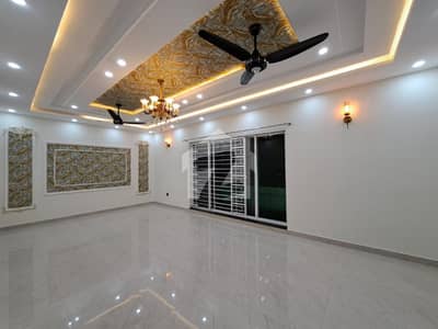 1 Kanal House For Sale