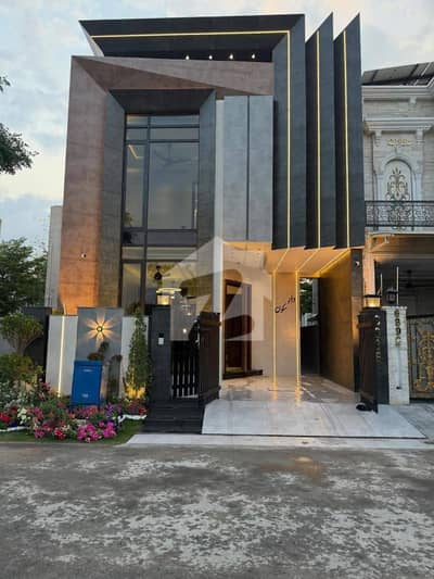 5 Marla Brand New Modern House For Sale In Dha 9 Town Lahore
