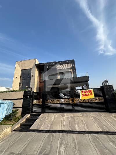 Kanal Facing Park Main 70 Ft Road Brand New House Available For Sale Kanal Facing Park Main 70 Ft Road Brand New House Available For Sale