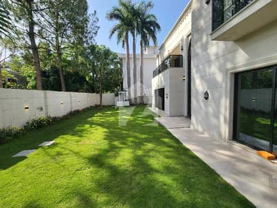 Brand New Luxury 8 Bedroom House With Swimming Pool For Rent