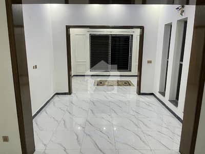 10 Marla Beautiful Lower Portion Available For Rent In Dha Phase 6 Hot Location