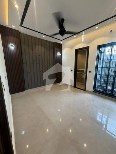 5 Marla dream house for sale