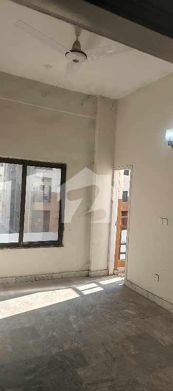 PHA 4 BEDROOMS APARTMENT FOR SALE GROUND FLOOR ALL FACILITIES