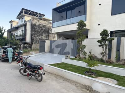 8 Marla Plot For Sale In C Block Multi Gardens Islamabad