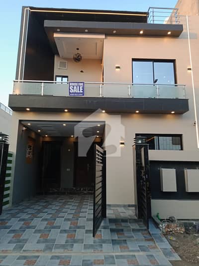 Brand New 6 Bed Double Storey House for Rent Prime Location