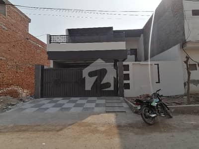 ایم اے جناح روڈ ملتان میں 7 کمروں کا 10 مرلہ مکان 2.6 کروڑ میں برائے فروخت۔