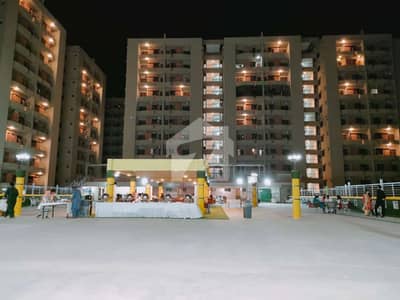 عبداللہ سپورٹس ٹاور قاسم آباد مین بائی پاس,حیدر آباد میں 3 کمروں کا 8 مرلہ فلیٹ 1.85 کروڑ میں برائے فروخت۔