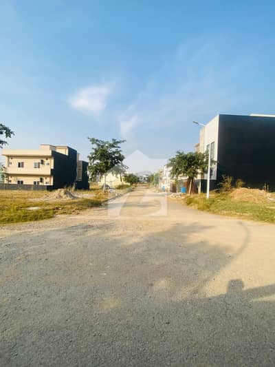 T Block 7 Marla Ideally Located Plot Fully Develop ,Gulberg Islamabad T Block 7 Marla Ideally Located Plot Fully Develop ,Gulberg Islamabad