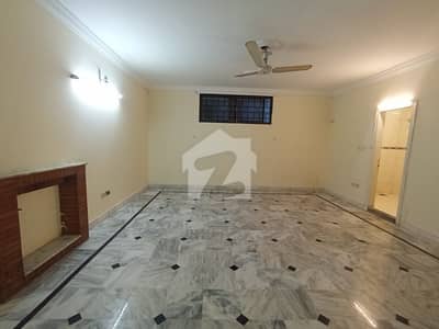 Upper Portion Sized 14 Marla In I-8