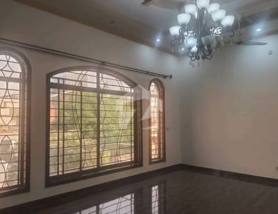 In I-8 Upper Portion For Rent Sized 1 Kanal