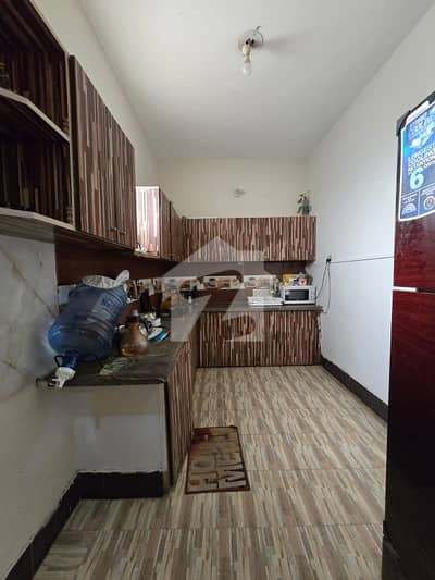 3 Bed Lounge 3rd Floor Penthouse Near Tayyaba Masjid Leased