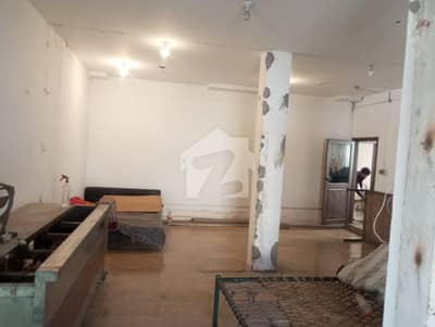 گلبرگ لاہور میں 1 کنال Studio مکان 12.5 کروڑ میں برائے فروخت۔