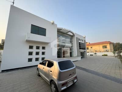 1125 SQ Yards Beautifully Constructed Commercial House Is Available For Rent In Clifton - Block 2