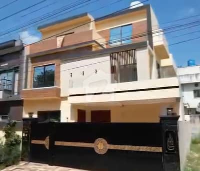 A Block Very Attractive Location 10 Marla House