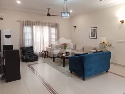ULTRA LUXURY BUNGALOW FOR SALE ZULFIQAR STREETS, DHA PHASE 8, KARACHI