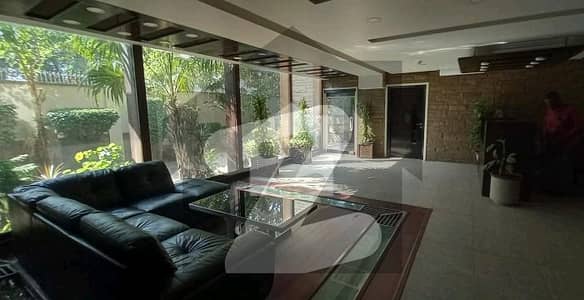 On Wide Road 500 Sq Yards Near Naheed Super Market G+1 , 500 Sq Yards Bungalows