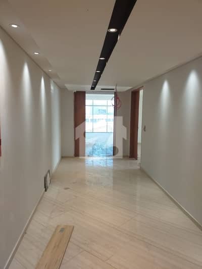 Fully Furnished Office 280 Sw Yards Ready To Move Condition With Huge Car Parking And Generator