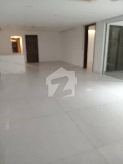 3 Side Corner Building 400 Yard. . Ofic For Sale 21 Sqr For 3rd Floor Lift With Car Parking