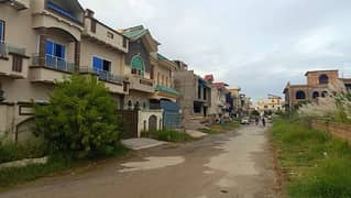 گلشنِ صحت 1 - بلاک اے گلشنِِ صحت 1,ای ۔ 18,اسلام آباد میں 5 کمروں کا 7 مرلہ مکان 3.15 کروڑ میں برائے فروخت۔