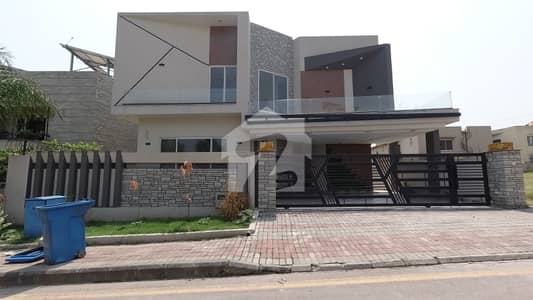 On Excellent Location House For sale Is Readily Available In Prime Location Of Bahria Town Phase 3