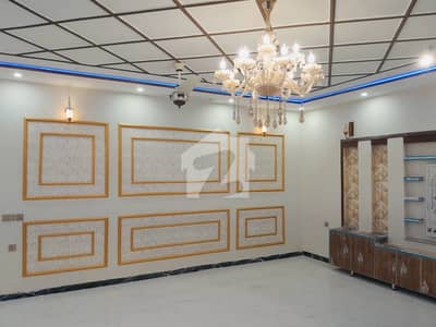 کینال گارڈن لاہور میں 6 کمروں کا 1 کنال مکان 6.0 کروڑ میں برائے فروخت۔