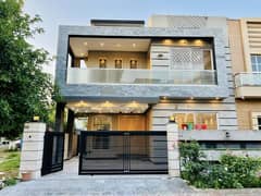 Beautiful Constructed 10 Marla House for Rent