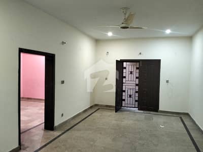 1 kanal upper portion 2 bed attached bath tvl DD kitchen garage total marble flooring for small family