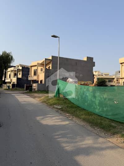 Umer block 7 Marla plot for sale