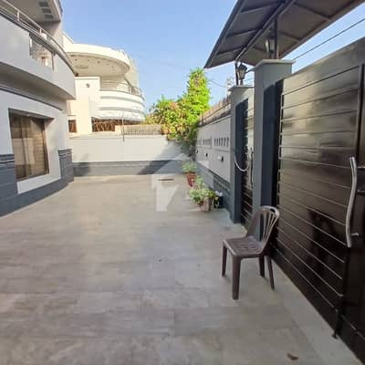 Ideal Family House With Extra Land, Wide Frontage, And Excellent Neighborhood Ideal Family House With Extra Land, Wide Frontage, And Excellent Neighborhood