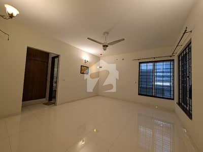 Luxury Triple Storey House For Rent In F11