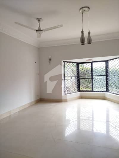 House For Rent In F-8 4 Bed, Tile Flooring, Prime Location