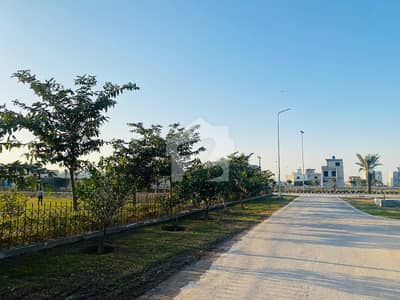 10 Marla Plot Diamond Block - Near Park Transfer Free Very Hot Location