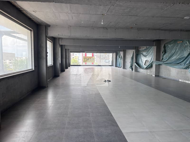 جی ٹی روڈ اسلام آباد میں 1 کنال Studio دکان 3.7 لاکھ میں کرایہ پر دستیاب ہے۔ جی ٹی روڈ اسلام آباد میں 1 کنال Studio دکان 3.7 لاکھ میں کرایہ پر دستیاب ہے۔
